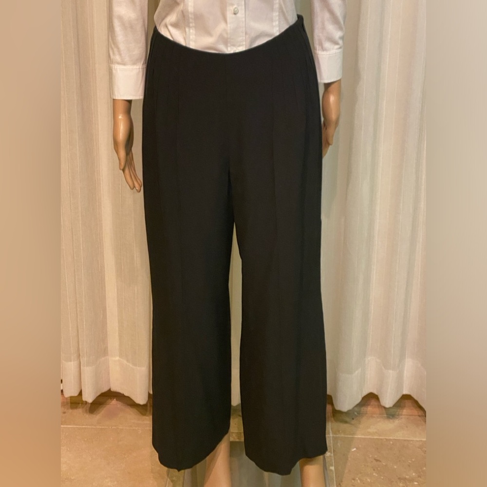 AKRIS Black Wide Flare Leg Dress Pants Size 8 Pleated Front - No Pockets